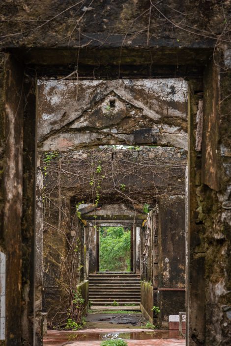 Roca Sundy - abandoned portuguese plantation